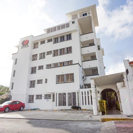 Capital O Farallon Inn, Cancun Exterior photo