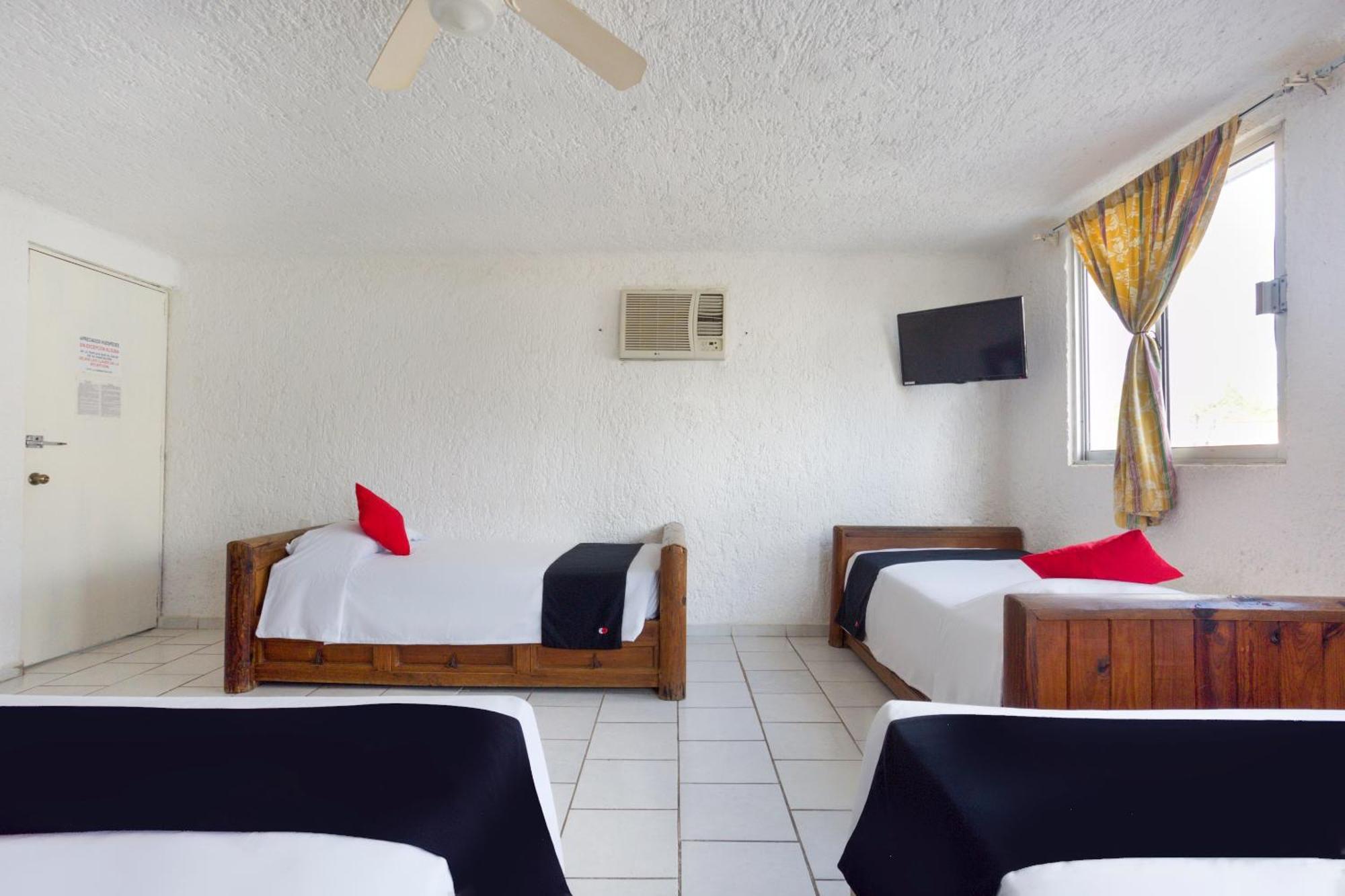 Capital O Farallon Inn, Cancun Exterior photo